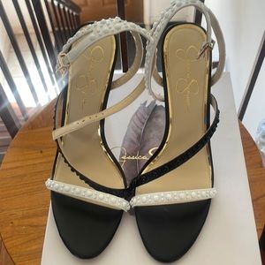 Jessica Simpson heels 12m black and white